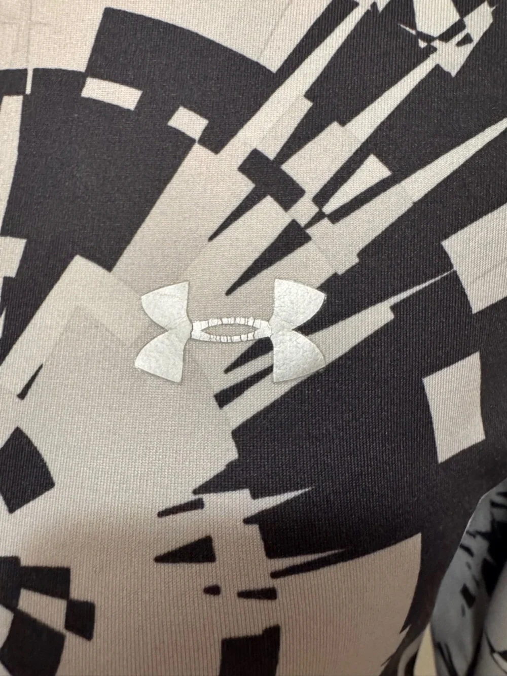 Under Armour ColdGear Fitted Long Sleeve Crew - Burst Pattern Gray/Black - SzM - Picture 4 of 15